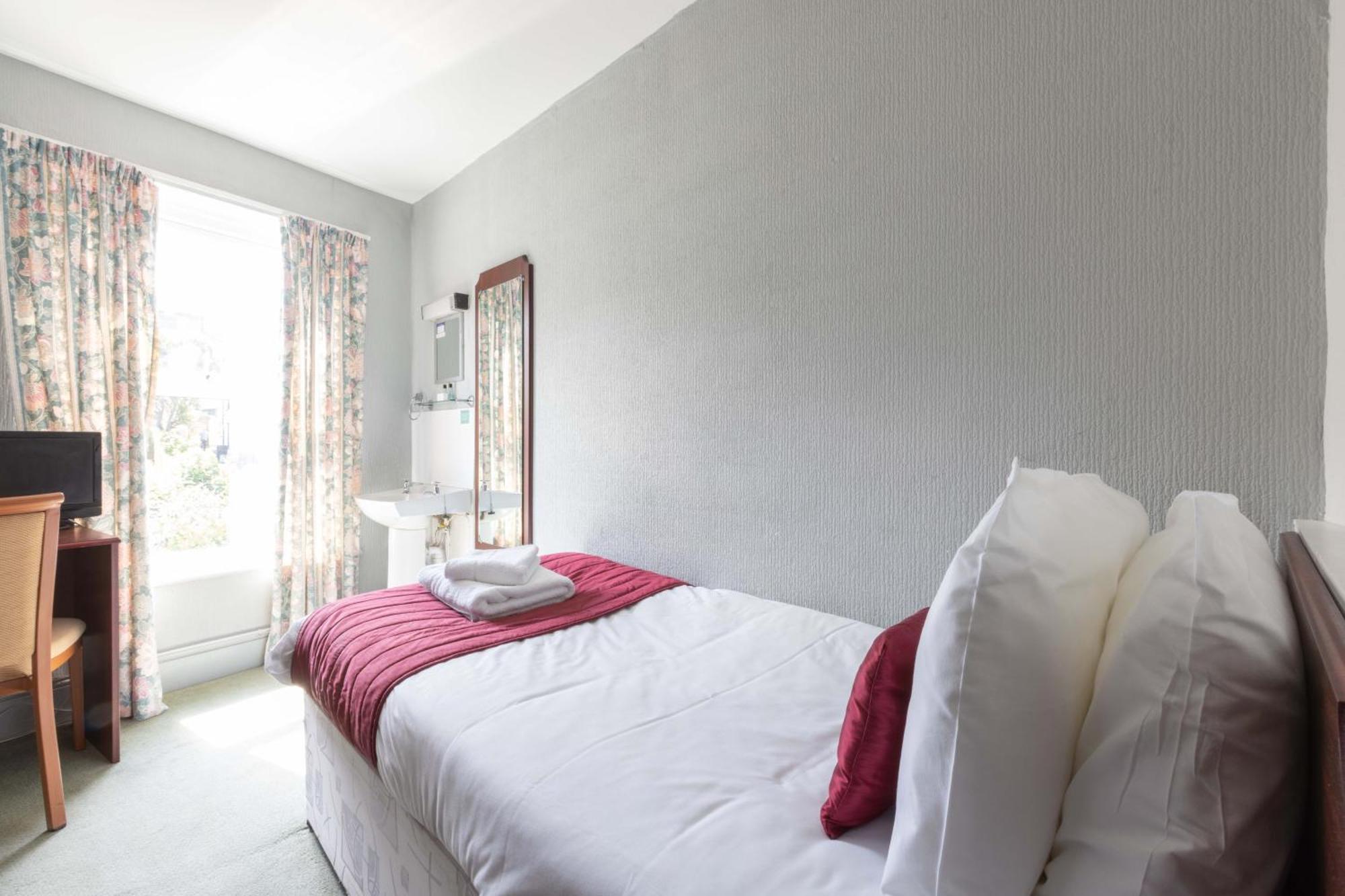 Dilkhusa Grand Hotel By Compass Hospitality Ilfracombe Oda fotoğraf